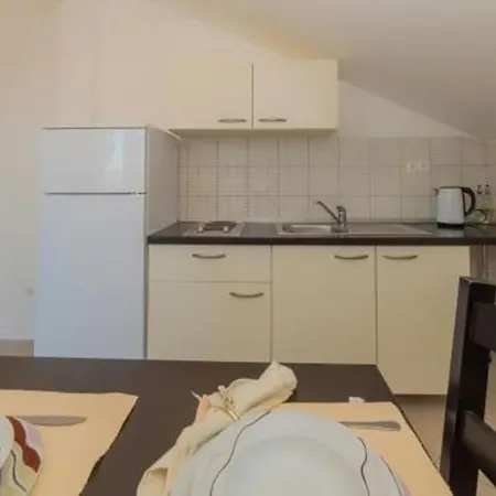 Apartmán In With Pool Access, Terrace, Air Conditioning, Wi-fi, 3548-1 *