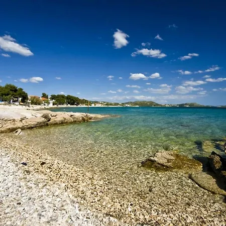 In With Pool Access, Terrace, Air Conditioning, Wi-fi, 3548-1 Pakoštane