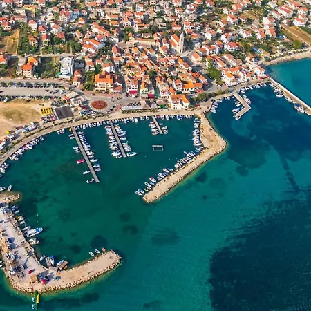 In With Pool Access, Terrace, Air Conditioning, Wi-fi, 3548-1 * Pakoštane