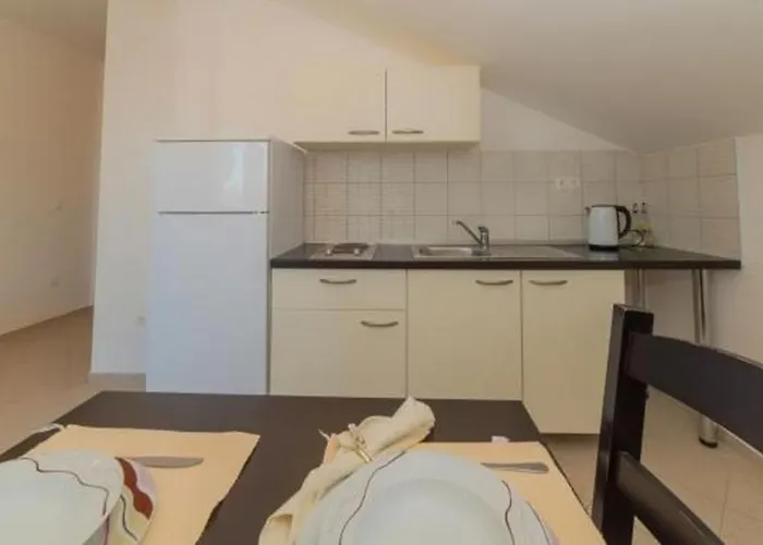 דירה In With Pool Access, Terrace, Air Conditioning, Wi-fi, 3548-1 *