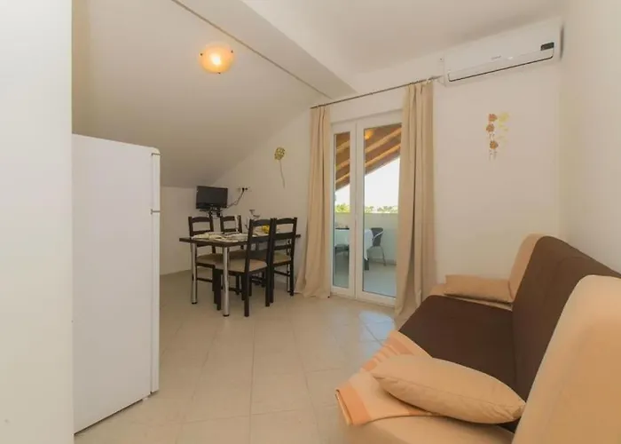 In With Pool Access, Terrace, Air Conditioning, Wi-fi, 3548-1 Apartman