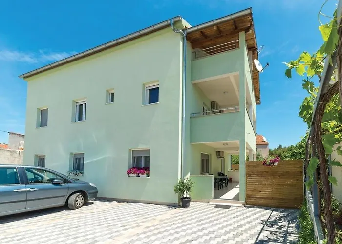 In With Pool Access, Terrace, Air Conditioning, Wi-fi, 3548-1 Apartman